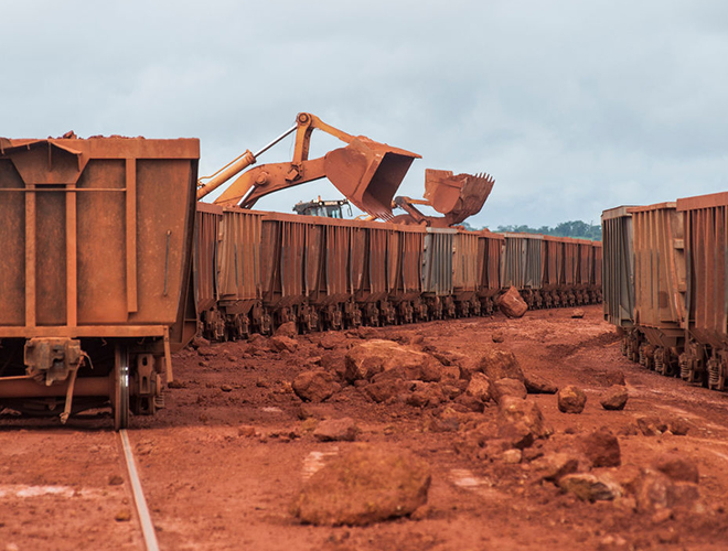 Bauxite rail transport